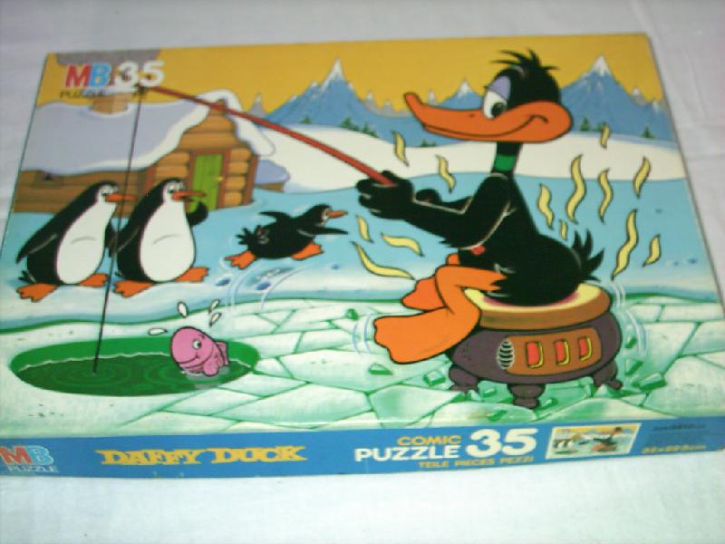 P302.jpg - Daffy Duck