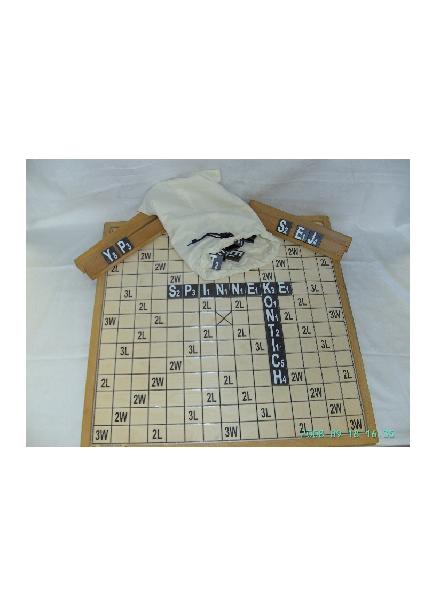 S053.jpg - reuze scrabble (met braille)